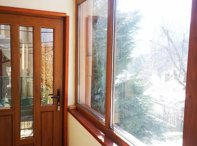 Casa Marius Δωμάτια σε οικογενειακή κατοικία Μπρασόβ